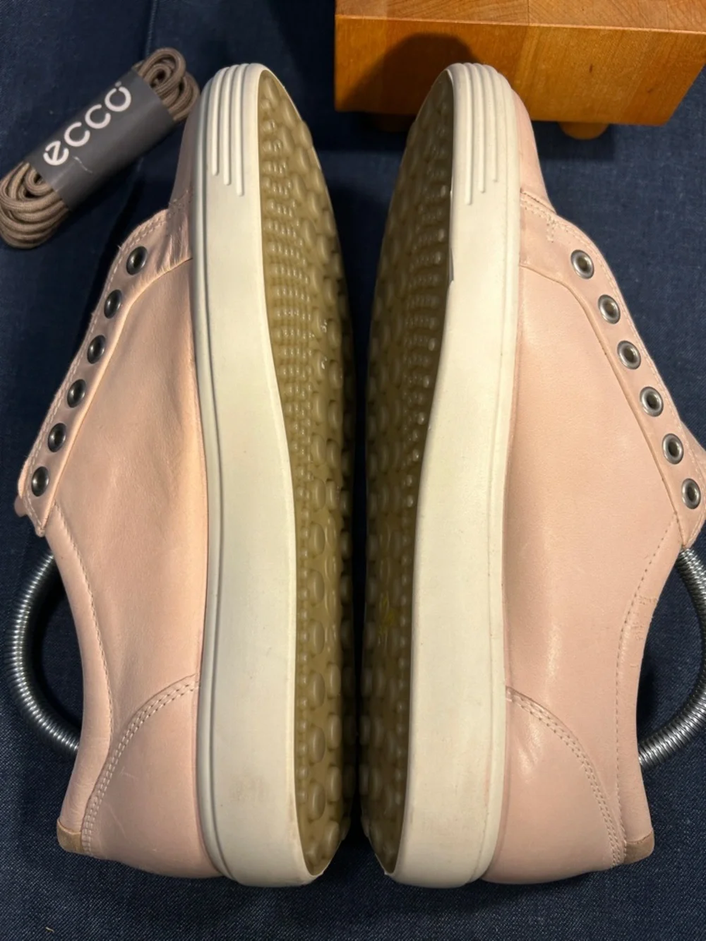 Ecco buttery leather soft lace up sneakers 5